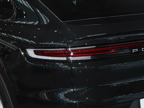 2026�� Cayenne Coup�� 3.0T