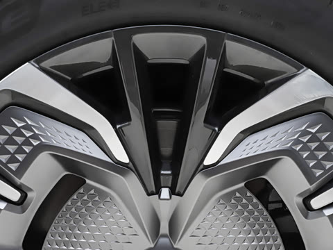 2026�� 670 Max