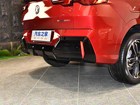 2025�� sDrive25i M�˶���װ