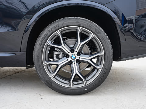 2026�� �Ŀ� xDrive 30Li ������M�˶���ҹ��װ
