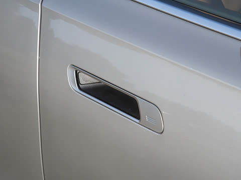 2026�� 735Li ������װ