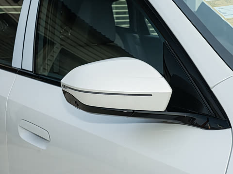 2026�� xDrive30L ������ M�˶���ҹ��װ