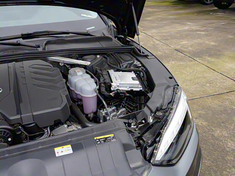 2025�� Coupe 40 TFSI ʱ�ж�����