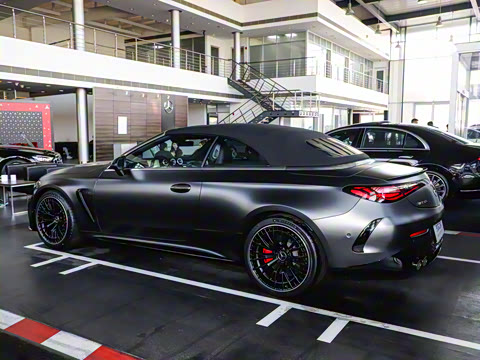 2025 AMG CLE 53 4MATIC+ ܳ