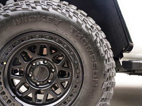 2025�� 2.3T ����SV7 �͹���