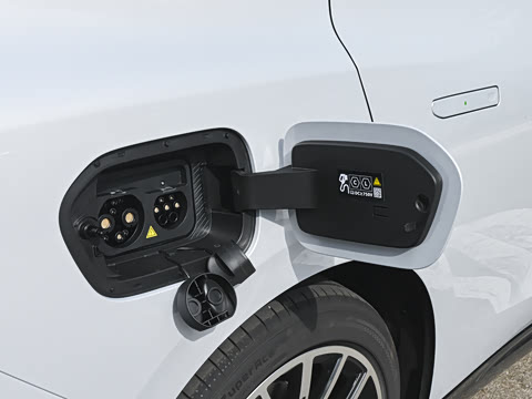 2027�� 670������