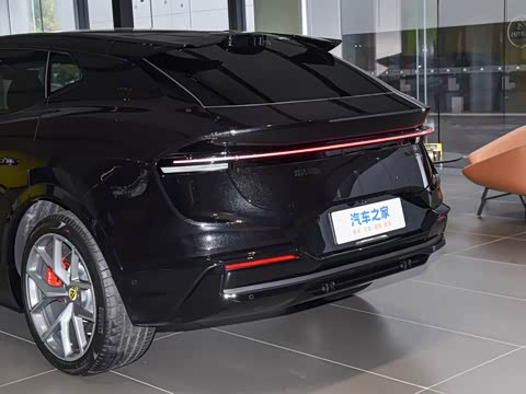 2026�� 600 SE 5��