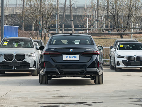 2026�� �Ŀ� 530Li ������ M�˶���װ