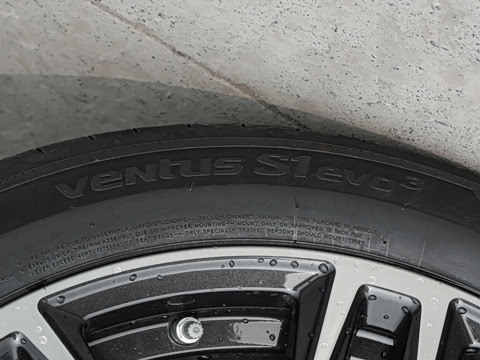 2026�� �Ŀ� 530Li ������ M�˶���װ