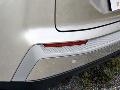 2025�� Plus 610 ������