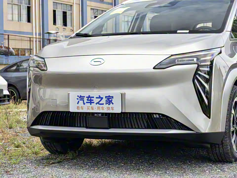 2025�� Plus 610 ������