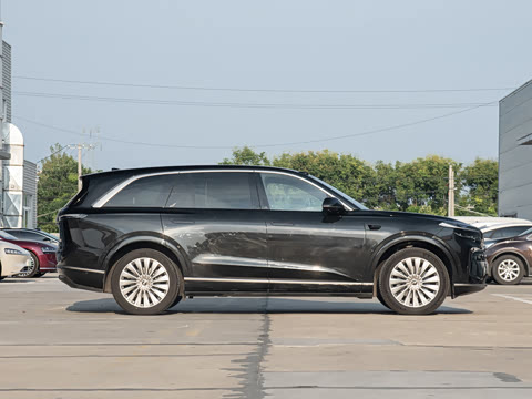 2025�� Max ������