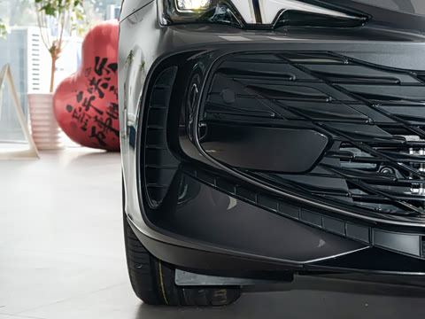 2026�� 2.0T Trophy+ �����˶���