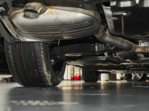 2026�� E 300 L ������