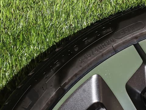 2025�� �ھ������ 100kWh Touring