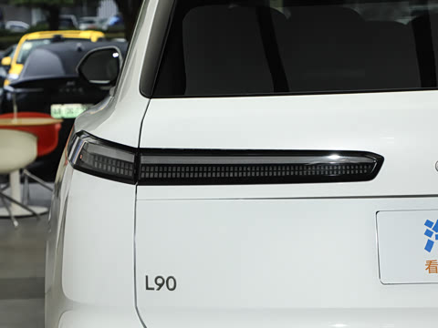 2025�� Max ������