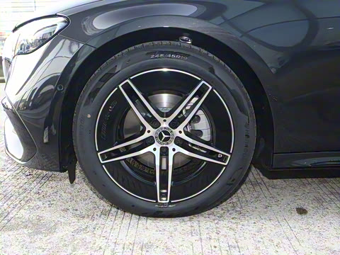 2026�� E 260 �˶���