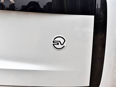 2025�� 3.0 L6 400PS SV���ٴ����ӳ��� 4��