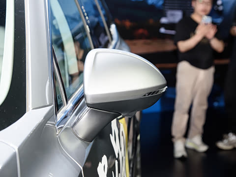 2025�� ��ά�� ����й���