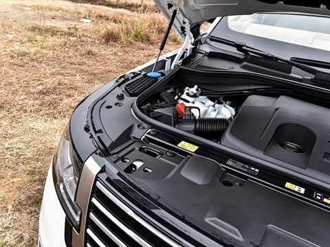 2025�� 3.0 L6 400PS SV���ٴ����ӳ��� 4��