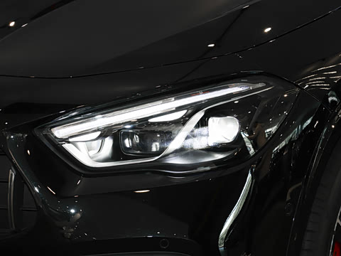 2025�� AMG GLA 35 4MATIC