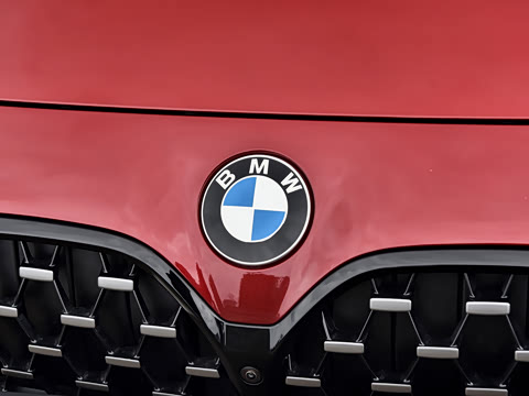 2026�� 430i M�˶���ҹ��װ