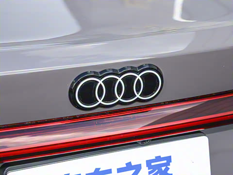 2026�� 2.0T �˶��� quattro