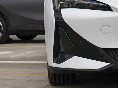 2025�� �Ŀ� 560PRO 185kW