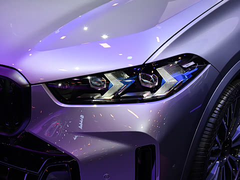 2025�� xDrive 40Li ������M�˶���ҹ��װ