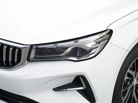 2027�� ���� 1.5L CVT������