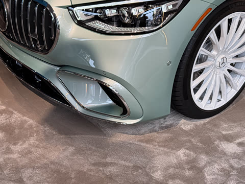 2025�� AMG S 63 L E Performance