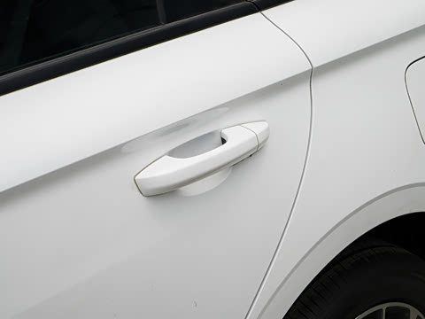 2027�� ���� 1.5L CVT������