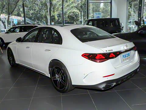 2025�� �Ŀ� E 300 ʱ�����˶���