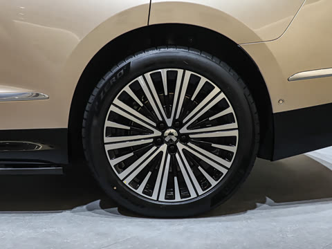 2026�� 102kWh ����ǩ����