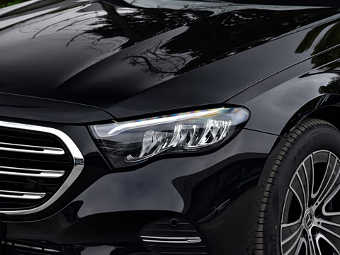 2026�� E 260 L 4MATIC