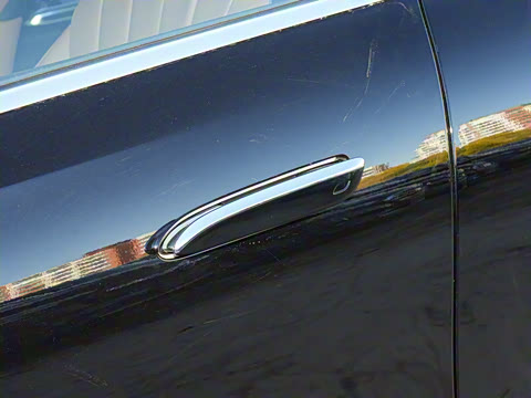 2026�� E 260 L �����