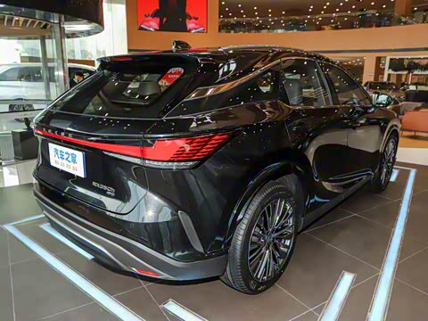 2026�� 350h ����������