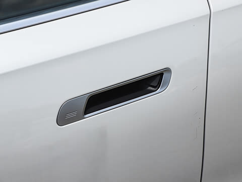 2023�� 740Li ������ ������װ