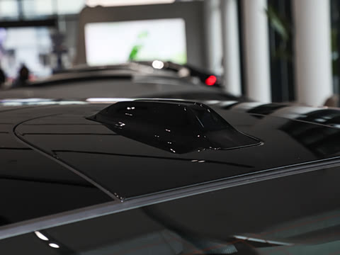 2026�� 530Li ������ M�˶���װ