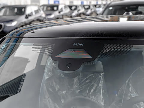 2026�� 466km COOPER E ������