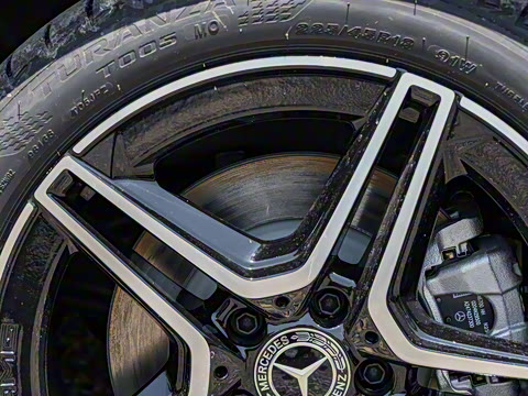 2025�� CLA 260 4MATIC ��ذ�