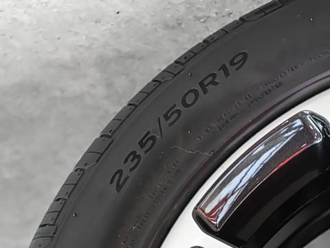 2026�� quattro 45�����ذ� 40TFSI ʱ�ж�����