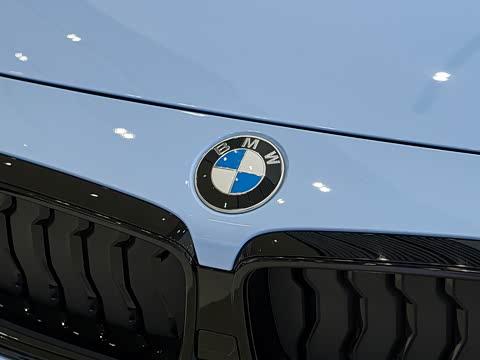 2026�� M240i xDrive