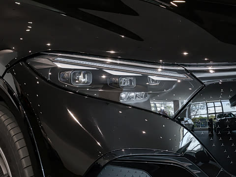 2025�� 500 4MATIC