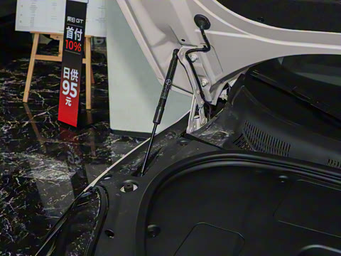 2025�� 560 Lite��