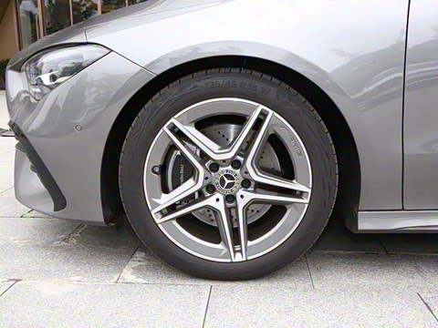 2025�� CLA 200 ���ܳ�