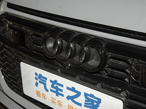 2025��  RS 6 4.0T Avant performance