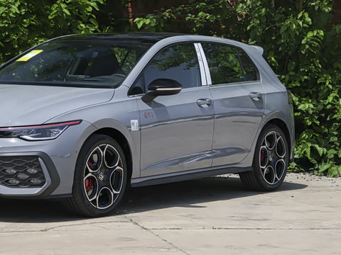 2026�� 380TSI DSG GTI