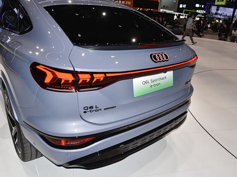 2026�� quattro Ǭ���Ǽݰ�