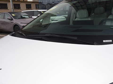 2026�� ���� 750 Ultra